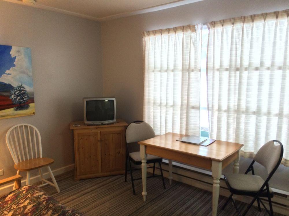Reno Motel Salmo ภายนอก รูปภาพ