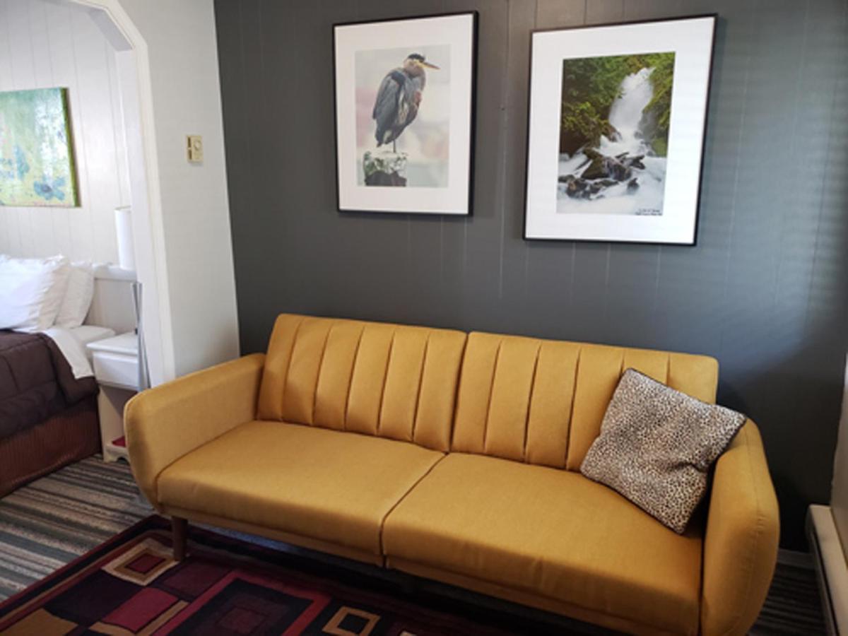 Reno Motel Salmo ภายนอก รูปภาพ