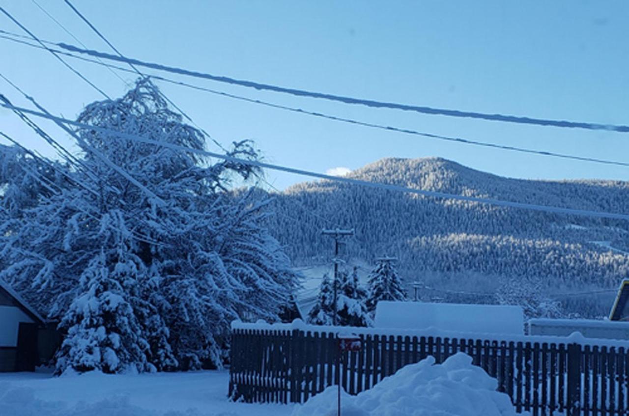 Reno Motel Salmo ภายนอก รูปภาพ