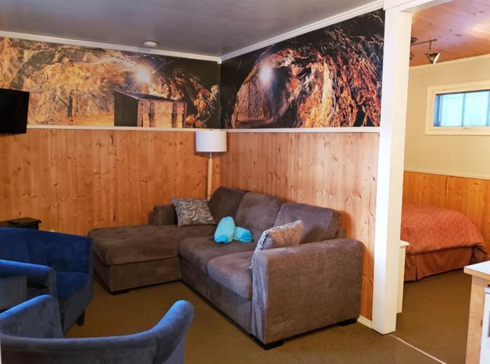 Reno Motel Salmo ภายนอก รูปภาพ