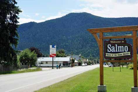 Reno Motel Salmo ภายนอก รูปภาพ
